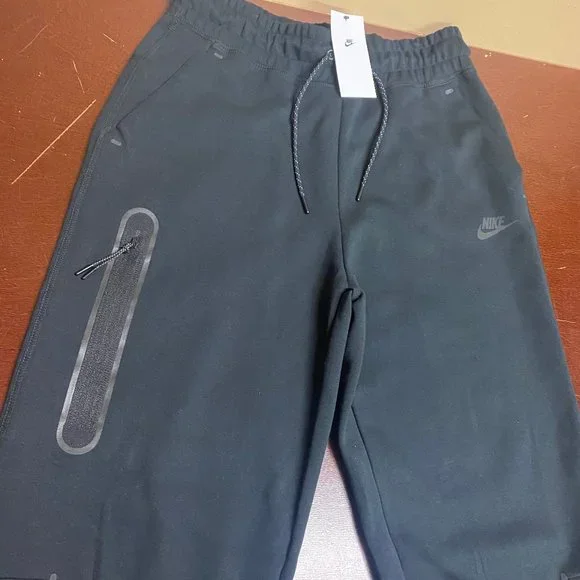 Nike Womens Black Sportswear Tech Fleece High Rise Standard Fit Jogger Pants - Picture 2 of 7